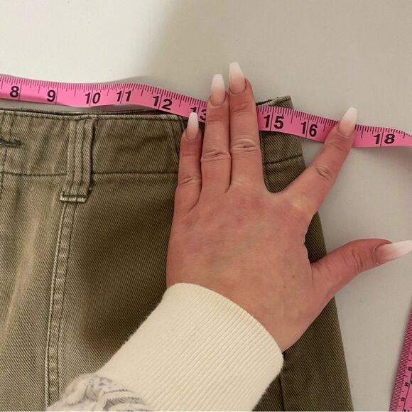 PACSUN Green Khaki Mom Utility Shorts - Picture 9 of 13